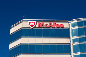 Ảnh của McAfee cho biết phần mềm độc hại khai thác tiền điện tử đã tăng 4.000% trong năm 2018