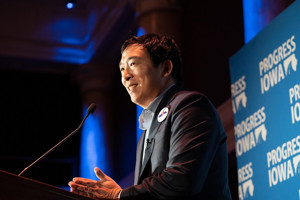 Ảnh của Ứng viên Tổng thống Mỹ 2020 Andrew Yang công bố đề xuất quy định liên bang về quản lý tiền điện tử