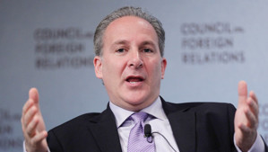 Ảnh của Nhà phê bình Bitcoin Peter Schiff dự đoán cả nền kinh tế Mỹ và đô la Mỹ sẽ sụp đổ