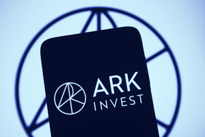 Picture of Ark Investments tiết lộ việc nắm giữ 20 triệu đô la cổ phiếu Grayscale Ethereum Trust