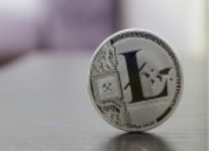 Ảnh của Litecoin giao dịch trong sắc xanh, tăng 10.29%