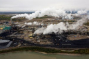 Picture of Canada's climate plan charts hard road ahead for high-polluting oil sands