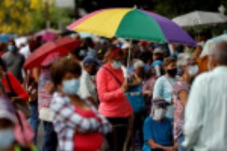 Venezuela, under sanctions, asks local banks to make vaccine payments