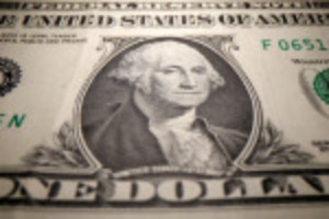 Picture of U.S. dollar falls as euro climbs in risky FX rout