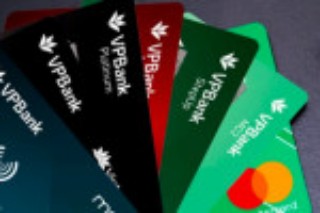 Khách hàng tố bị cán bộ VP Bank lừa mở thẻ rồi chiếm đoạt 1 tỷ đồng