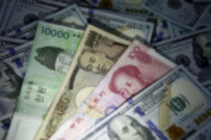 Picture of Dollar, yen in retreat as risk sentiment revives, Musk lifts bitcoin