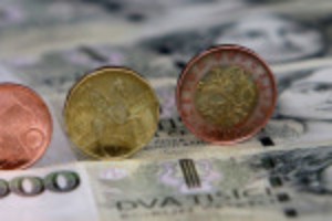 Picture of Crown, forint expected to firm as interest rates rise: Reuters poll