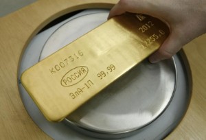Ảnh của Vàng giảm giá nhưng vẫn duy trì trên mốc 1.800USD