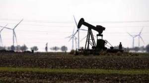 Ảnh của Giá dầu trái chiều khi OPEC+ sẵn sàng hành động nếu nhu cầu suy yếu