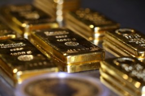 Picture of Gold Steady as Investors Weigh Policy Outlook, Omicron Risks