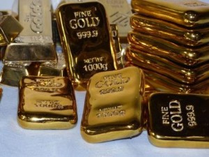 Ảnh của Vàng thế giới giảm hơn 1% xuống thấp nhất trong 2 tuần