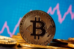Picture of $300M in crypto liquidations accompanies Bitcoin's surge to $44K