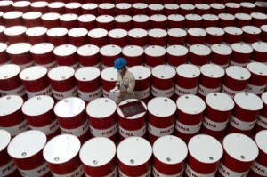 Ảnh của EIA: Kho dự trữ dầu của Mỹ tăng 2,421 triệu thùng trong tuần trước