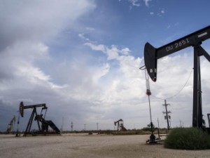 Picture of Oil Climbs as US Gasoline Market Tightens, China May Ease Curbs