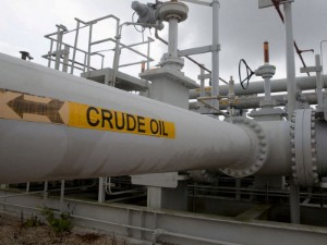 Ảnh của Oil dips as recession worries outweigh rising demand forecast