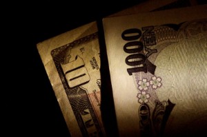 Picture of Yen falls to lowest level since 1998 as U.S. yields march higher