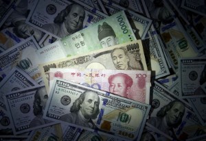 Picture of Dollar holds firm as growth fears stalk markets