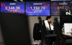 Picture of Asian Stocks Mixed, Worries of a Slowing Economy and Sticky Inflation Shadow