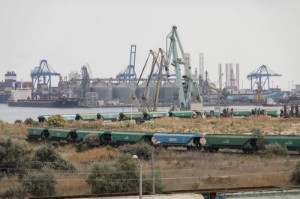 Picture of Romanian Black Sea port to keep shipping Ukrainian grain, seeks EU funding