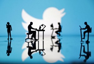 Picture of Twitter plan to fight midterm misinformation falls short, voting rights experts say