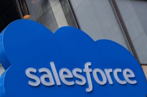Picture of Salesforce, Snowflake Rated New Sell at Guggenheim, Oracle at Buy