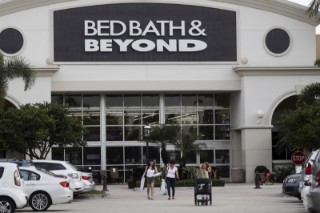 Tỷ phú Ryan Cohen bán hết cổ phần tại Bed Bath&Beyond; Bitcoin và Ethereum sụt giảm mạnh, Hạn hán tại Trung Quốc - Chuyện thị trường ngày 19/8