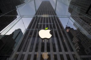 Picture of KeyBanc Recommends Owning Apple - Boosts Price Target