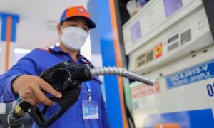 Ảnh của Giá dầu diesel tăng hơn 1,400 đồng/lít, đắt hơn cả giá xăng RON 95