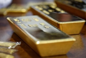 Ảnh của Vàng giữ giá dưới 1.700USD trước dữ liệu lạm phát và biên bản của Fed