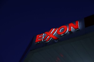 Picture of Exxon signs with top ammonia maker as its first client for decarbonization business