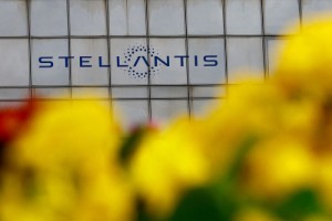 Picture of Stellantis to boost electric vehicle production in France