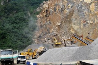 Chính phủ nghiêm cấm việc mua đi bán lại các mỏ vật liệu
