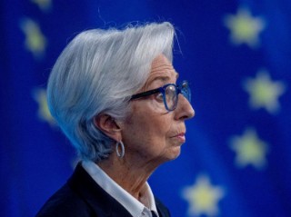 Lagarde: Rate hike path dependent on inflation outlook