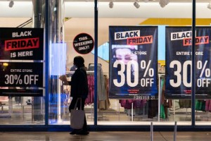 Picture of Thin Black Friday crowds mark U.S. holiday shopping kickoff