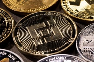 Picture of Binance withdrawals hit $1.9 billion in 24 hours, data firm says