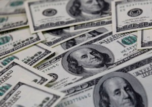Picture of Dollar retreats as risk appetite improves; Australia, NZ currencies rise