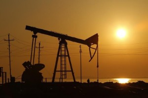 Picture of Oil prices dip as industry data shows massive build in U.S. inventories