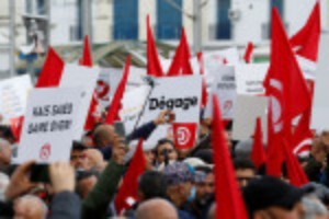 Picture of Thousands of Tunisians rally against president on revolution anniversary