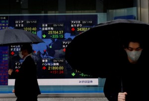 Picture of Asia share losses widen after weak China GDP data