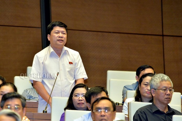 Đại biểu Quốc hội Tạ Văn Hạ đưa ra quan điểm chất vấn
