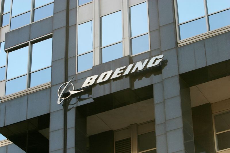 Boeing set to move headquarters to Arlington, Virginia, sources say