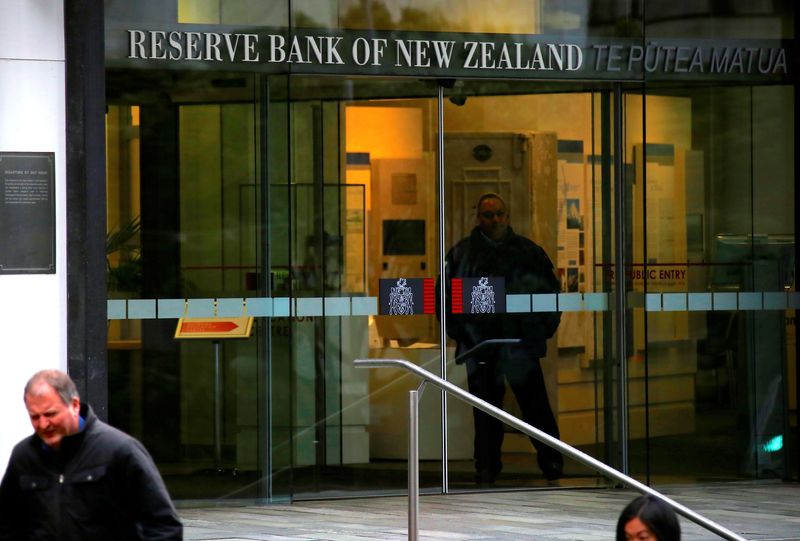 NZ cenbank reaffirms support for plans to tighten climate risk disclosures