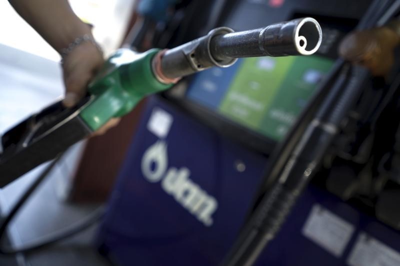 Oil up 6% as Bulls Back in Play on Benign Inflation Data