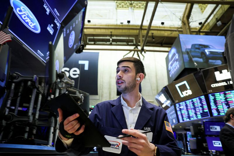 S&P 500 Pushed Lower as Tech Wreck Continued After Inflation Remains Hot