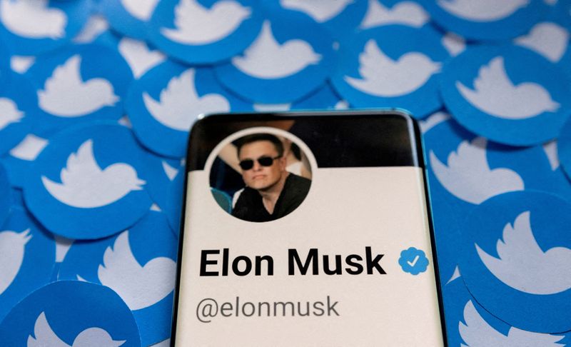 Musk says $44-billion Twitter deal temporarily on hold