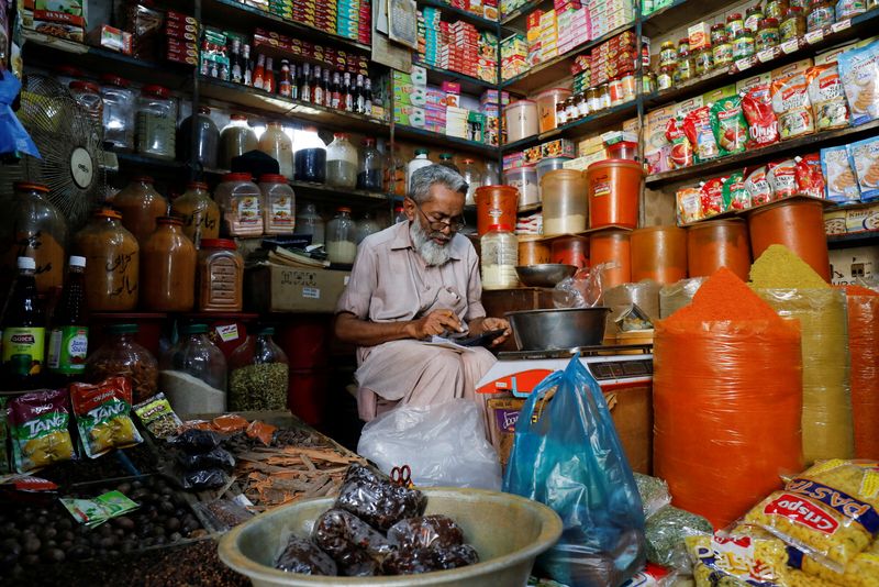 Pakistan aims for lower economic growth, sees double-digit inflation in 2022/23 budget