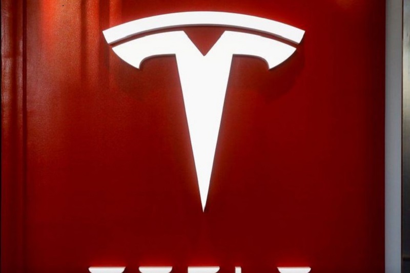 Tesla Issues Recall as Passenger Airbag May Deploy Incorrectly