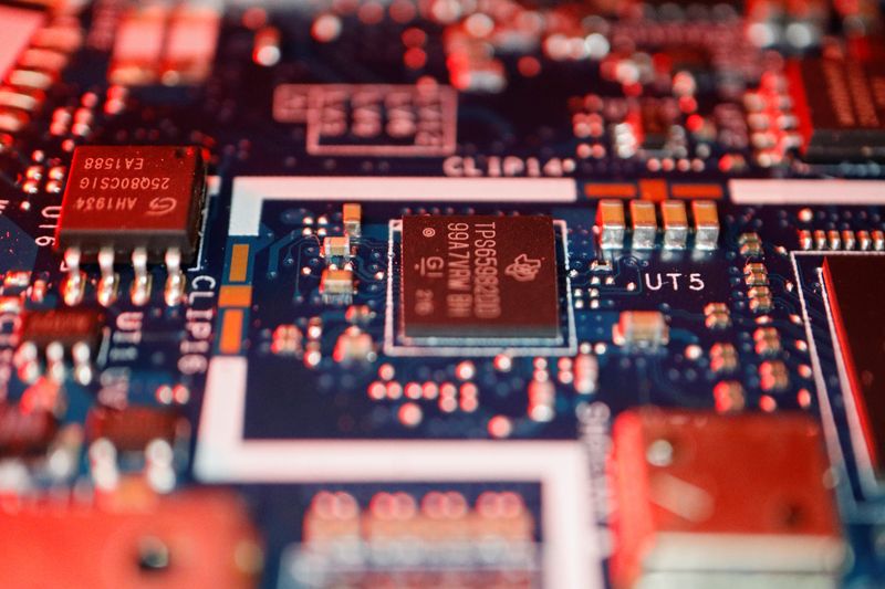 US, Japan set to agree on joint research for semiconductors - media