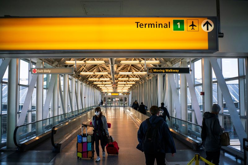 FAA warns of significant delays at New York area airports