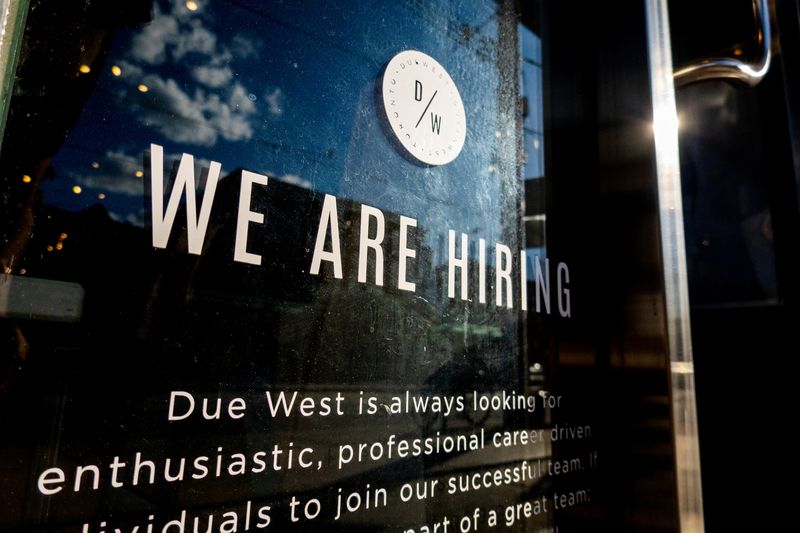 Canada loses 39,700 jobs in August, jobless rate climbs to 5.4%